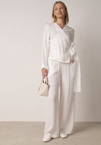 Born2be - Białe Wiskozowe Spodnie z Szeroką Nogawką i Wiązaniem w Talii Terisanna. Okazja: na co dzień. Kolor: biały. Materiał: wiskoza. Styl: casual, elegancki, klasyczny #3