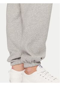 Adidas - adidas Spodnie dresowe Essentials Fleece IY9638 Szary Loose Fit. Kolor: szary. Materiał: bawełna