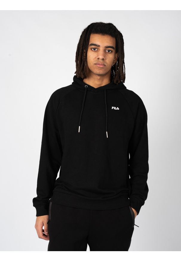 Fila Bluza "Braives Reglan" | FAM0341 | Mężczyzna | Czarny. Typ kołnierza: kaptur. Kolor: czarny. Materiał: bawełna, poliester