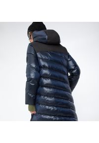 Wittchen - Damski płaszcz pikowany z nylonu długi granatowo-czarny. Okazja: na co dzień, do pracy. Kolor: czarny, wielokolorowy, niebieski. Materiał: nylon. Długość: długie. Wzór: aplikacja, geometria. Sezon: zima. Styl: casual, elegancki #6