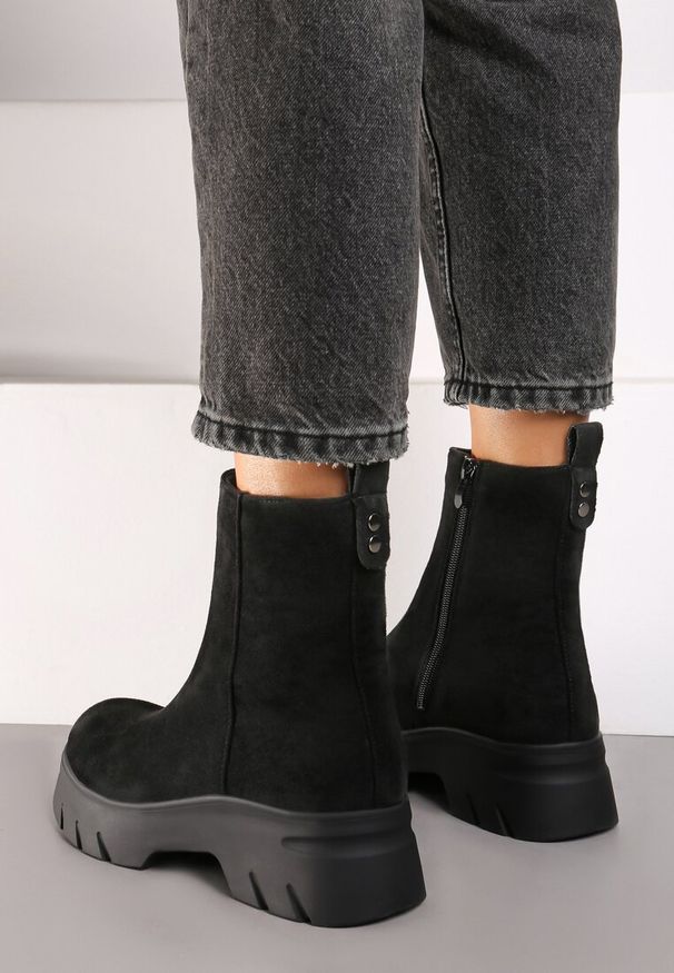 Renee - Czarne Casualowe Botki z Ekozamszu na Platformie Naolara. Okazja: na co dzień. Kolor: czarny. Materiał: jeans. Obcas: na platformie. Styl: casual