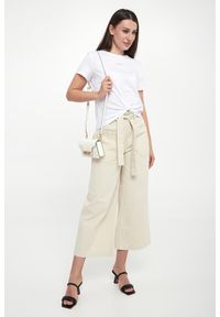 T-shirt damski DKNY SPORT. Styl: sportowy