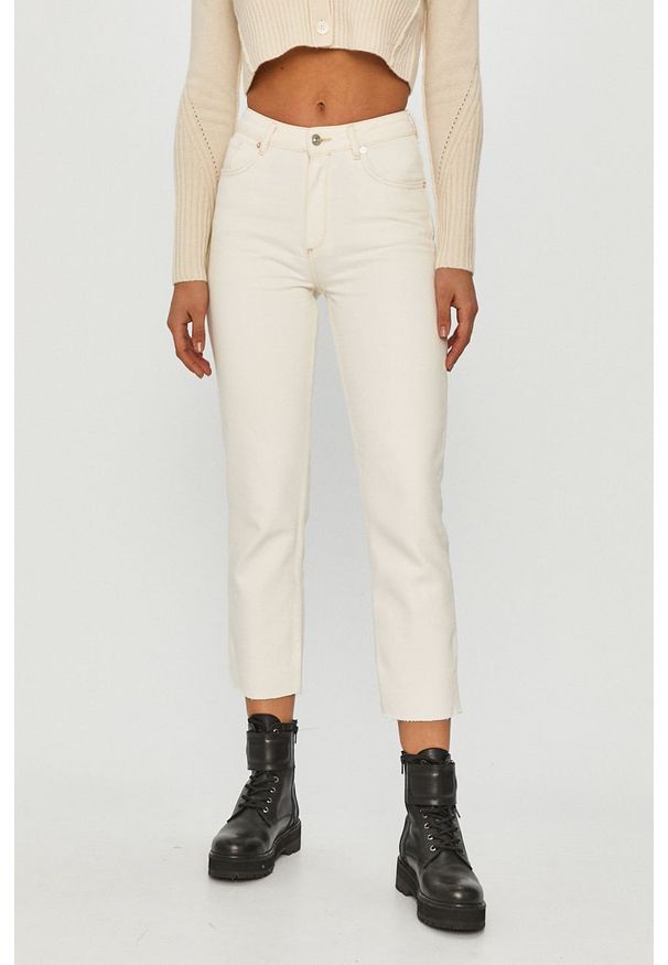 AllSaints - Jeansy Cali. Kolor: kremowy. Materiał: jeans. Wzór: gładki