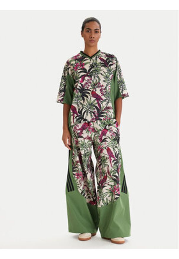 Adidas - adidas Spodnie dresowe Farm Rio Premium KD4642 Zielony Loose Fit. Kolor: zielony. Materiał: syntetyk