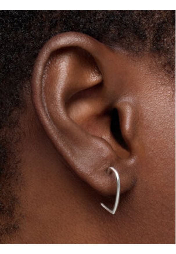 Tous - TOUS Kolczyki New Silueta 1004439300 Srebrny. Materiał: srebrne. Kolor: srebrny