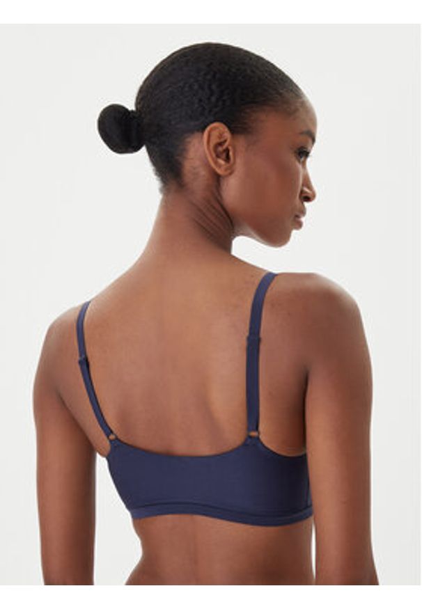 Chantelle Biustonosz top Soft Stretch C16A20 Granatowy. Kolor: niebieski. Materiał: syntetyk