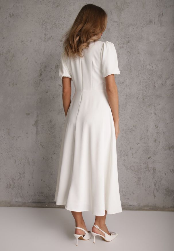 Renee - Biała Rozkloszowana Sukienka Koktajlowa VICES na Krótki Rękaw Nessesha. Okazja: na randkę, na wesele, na ślub cywilny. Kolor: biały. Długość rękawa: krótki rękaw. Styl: wizytowy. Długość: mini