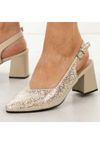 Beżowe skórzane czółenka damskie Cambell 35306. Okazja: na spotkanie biznesowe. Kolor: beżowy. Materiał: skóra. Szerokość cholewki: normalna. Sezon: wiosna, lato. Obcas: na słupku. Styl: wizytowy, klasyczny, biznesowy, elegancki #1