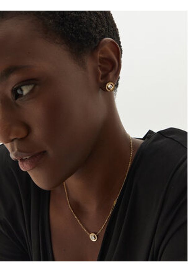 Guess Kolczyki JUBE04 654JW Złoty. Materiał: metalowe. Kolor: złoty