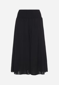 Born2be - Czarne Spodnie Szerokie o Długości 3/4 z Gumką w Pasie Marinesta. Kolor: czarny. Materiał: materiał, tkanina. Sezon: wiosna, lato #5