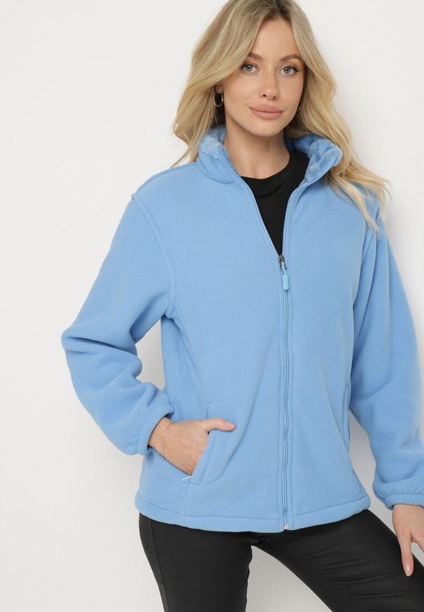 Born2be - Niebieski Klasyczny Polar ze Ściągaczami przy Rękawach Paradi. Okazja: do pracy, na co dzień. Kolor: niebieski. Materiał: polar. Długość rękawa: długi rękaw. Długość: długie. Styl: klasyczny