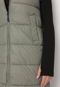 Born2be - Szara Kamizelka Pikowana o Długim Fasonie z Kapturem Prassa. Typ kołnierza: kaptur. Kolor: szary. Długość: długie #2