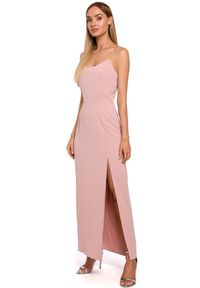 Sukienki.shop - Długa sukienka na wesele z rozcięciem, na ramiączkach pudrowy róż. Okazja: na wesele, na ślub cywilny. Kolor: różowy. Materiał: materiał, tkanina, elastan. Długość rękawa: na ramiączkach. Długość: maxi #3