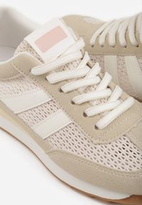 Renee - Beżowe Klasyczne Sneakersy Zdobione Siateczkowymi Wstawkami Eilshoy. Okazja: na co dzień. Kolor: beżowy. Materiał: jeans. Wzór: aplikacja #5