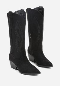 Born2be - Czarne Kozaki Kowbojki na Stożkowym Obcasie z Haftowaną Cholewką Nallissea. Okazja: na co dzień. Kolor: czarny. Materiał: skóra, jeans. Szerokość cholewki: normalna. Wzór: haft. Obcas: na obcasie. Styl: casual. Wysokość obcasa: średni