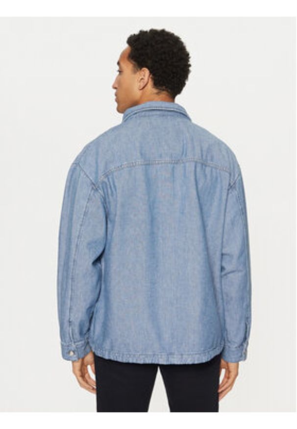 Guess Kurtka jeansowa M5RN30 D5KW1 Niebieski Regular Fit. Kolor: niebieski. Materiał: bawełna