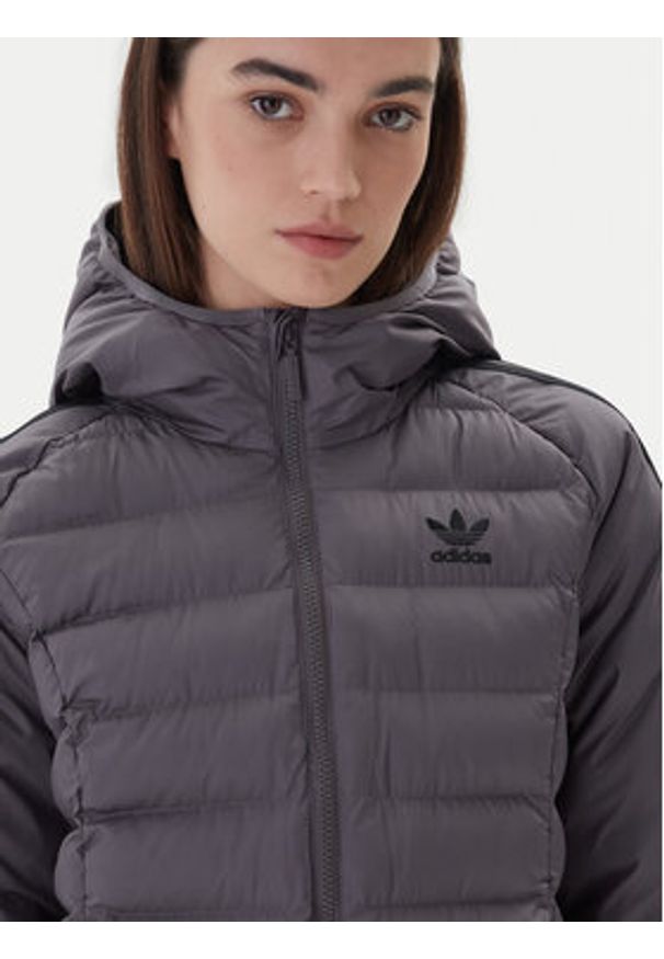 Adidas - adidas Kurtka przejściowa adicolor JX2938 Szary Slim Fit. Kolor: szary. Materiał: syntetyk