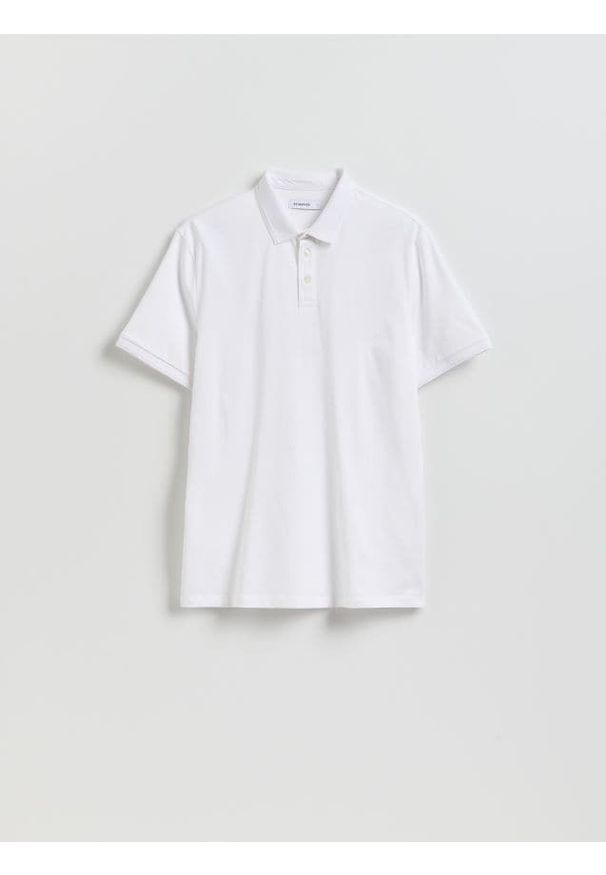 Reserved - Koszulka polo regular fit - biały. Typ kołnierza: polo. Kolor: biały. Materiał: dzianina, bawełna