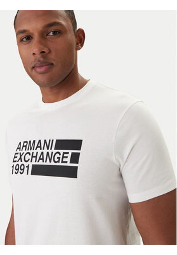Armani Exchange T-Shirt XM002788 AF10356 U0009 Biały Regular Fit. Kolor: biały. Materiał: bawełna