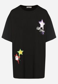 Born2be - Czarny T-shirt z Bawełną Ozdobiony Gwiazdami Karretia. Okazja: na co dzień. Kolor: czarny. Materiał: bawełna. Wzór: aplikacja. Styl: elegancki, casual #5