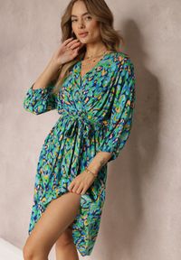 Renee - Zielona Kopertowa Sukienka Midi z Wiązanym Paskiem i Metaliczną Nitką Armellia. Okazja: na co dzień. Kolor: zielony. Typ sukienki: kopertowe. Styl: casual, elegancki. Długość: midi