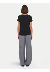 only - ONLY T-Shirt Lucy 15336965 Czarny Regular Fit. Kolor: czarny. Materiał: bawełna