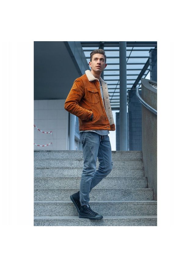 Big-Star - Męskie Klasyczne Wysokie Trampki Big Star FF174550 Czarne. Kolor: czarny. Materiał: materiał. Styl: klasyczny