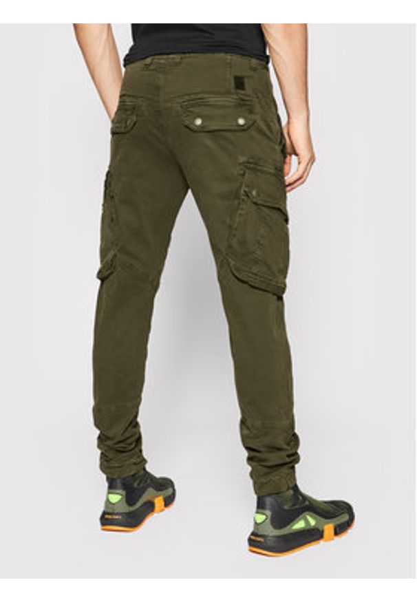 Alpha Industries Spodnie materiałowe Combat 126215 Zielony Slim Fit. Kolor: zielony. Materiał: bawełna