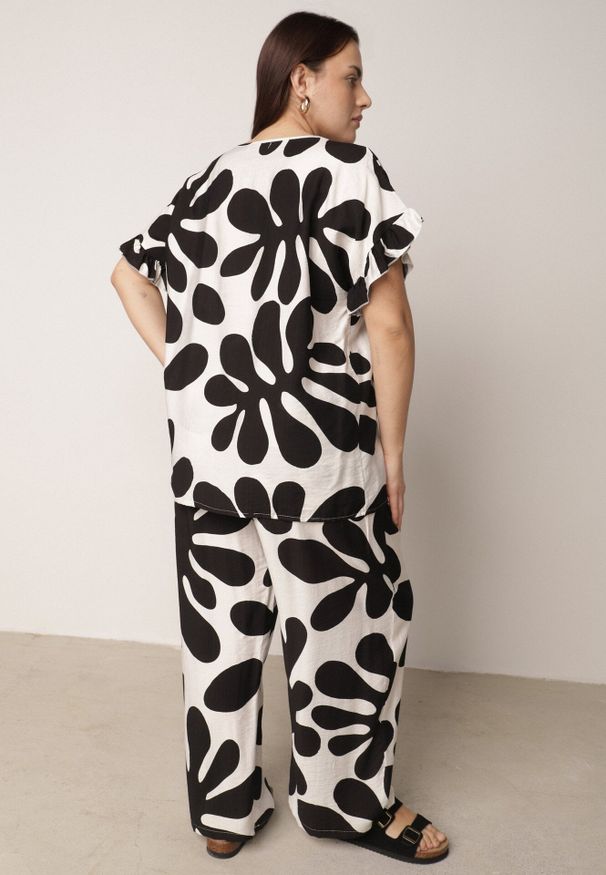 Born2be - Czarny Komplet z Wiskozy Bluzka z Falbankami i Szerokie Spodnie w Liście Thalla. Kolor: czarny. Materiał: wiskoza