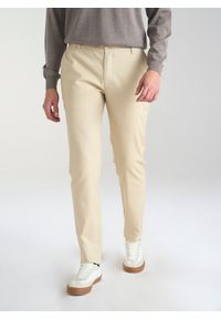 PAKO LORENTE – Beżowe gładkie spodnie męskie P24SF-WX-003-E-0 - Pako Lorente. Kolor: beżowy. Wzór: gładki. Sezon: wiosna. Styl: klasyczny #3