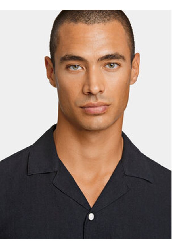 Lindbergh Koszula 30-203319 Czarny Relaxed Fit. Kolor: czarny. Materiał: bawełna