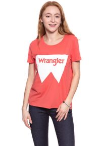 Wrangler - WRANGLER T SHIRT DAMSKI FESTIVAL TEE SPICED CORAL W7016EV6Y. Wzór: nadruk