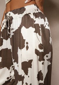 Renee - Brązowe Szerokie Spodnie High Waist z Wiskozy w Print w Krowie Łaty Nelianta. Stan: podwyższony. Kolor: brązowy. Materiał: wiskoza. Wzór: nadruk. Styl: klasyczny, elegancki