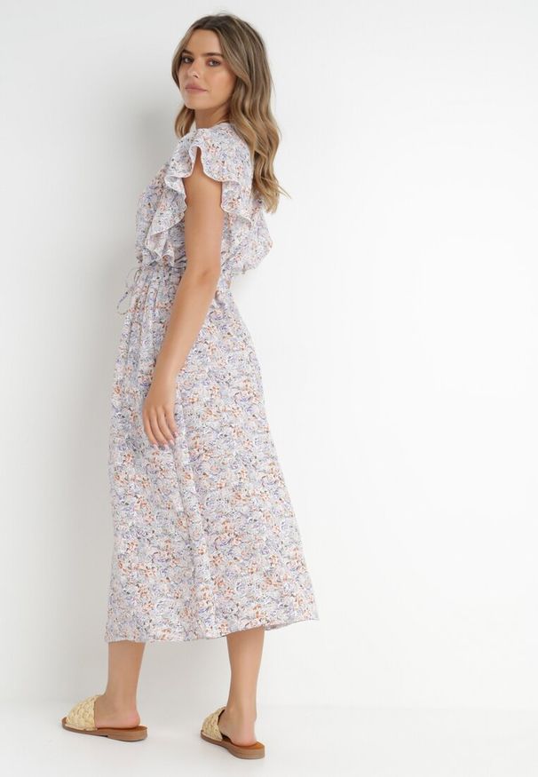 Born2be - Różowo-Jasnoszara Sukienka Lanby. Typ kołnierza: kołnierz z falbankami. Kolor: różowy. Materiał: materiał. Wzór: nadruk, aplikacja, kwiaty. Styl: elegancki. Długość: maxi