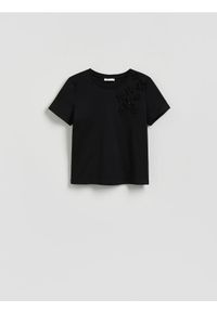 Reserved - T-shirt oversize z aplikacjami - czarny. Kolor: czarny. Materiał: bawełna. Wzór: aplikacja