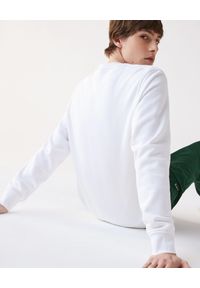 Lacoste - LACOSTE - Biała bawełniana bluza z logo. Kolor: biały. Materiał: bawełna. Wzór: haft