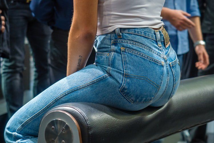 8 fasonów jeansów. Są kultowe, ale źle dobrane - zniekształcają sylwetkę