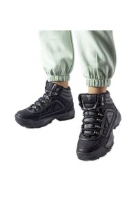 Czarne wysokie ciepłe buty Kappa 242968 Shivoo. Okazja: na spacer, na co dzień. Nosek buta: okrągły. Kolor: czarny. Materiał: materiał, guma. Sezon: zima. Sport: turystyka piesza #1