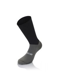 MB WEAR - Skarpetki Mb Wear Pro Graphene. Kolor: czarny. Sport: kolarstwo #1