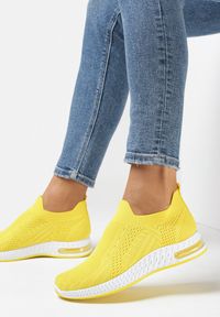 Born2be - Żółte Buty Sportowe Rhenina. Kolor: żółty. Materiał: materiał. Szerokość cholewki: normalna. Obcas: na płaskiej podeszwie