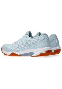 Buty do siatkówki Asics Upcourt 6 W 1072A093 020 niebieskie. Kolor: niebieski. Materiał: mesh, syntetyk, skóra, kauczuk. Szerokość cholewki: normalna. Sport: siatkówka