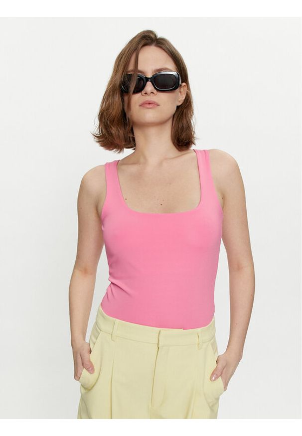 Vero Moda Top Million 10305800 Różowy Regular Fit. Kolor: różowy. Materiał: syntetyk