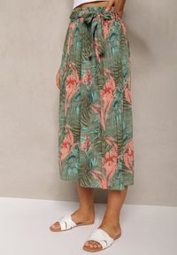 Renee - Ciemnozielone Spodnie High Waist z Szerokimi Nogawkami z Gumką w Talii i Materiałowym Paskiem Berlefia. Stan: podwyższony. Kolor: zielony. Materiał: materiał. Sezon: lato