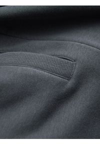 Ombre Clothing - Męskie szorty dresowe bawełniane BASIC – grafitowe V11 OM-SRBS-0149 - XXL. Okazja: na co dzień. Kolor: szary. Materiał: bawełna, dresówka. Styl: sportowy, casual #3