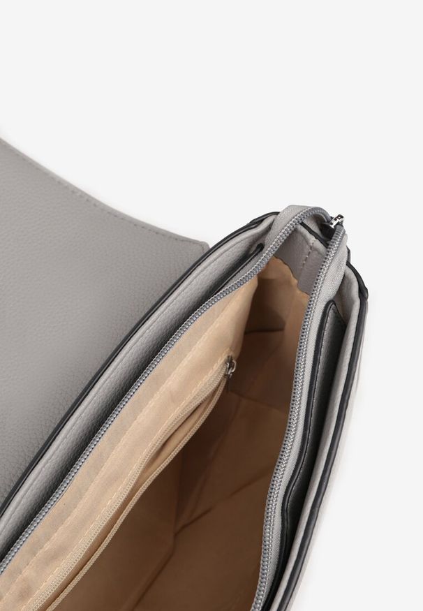 Renee - Szara Torebka Typu Listonoszka z Klapą Zdobiona Aplikacją Niraline. Kolor: szary. Wzór: aplikacja. Dodatki: z aplikacjami. Materiał: zdobione. Styl: biznesowy, klasyczny, casual, elegancki