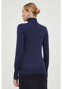 Guess sweter damski kolor granatowy lekki z golfem. Typ kołnierza: golf. Kolor: niebieski. Materiał: dzianina. Wzór: gładki #2