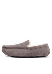 Ugg Kapcie M Ascot 1101110 Szary. Kolor: szary. Materiał: skóra #8