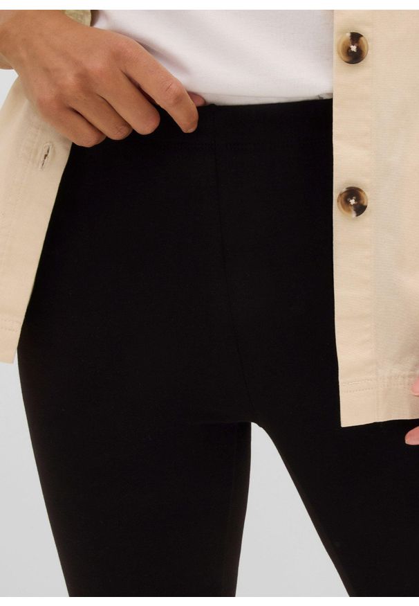 bonprix - Legginsy rybaczki (2 pary). Kolor: czarny