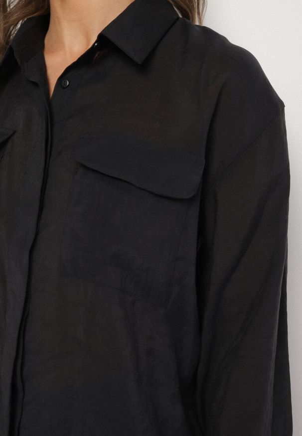 Born2be - Czarna Koszula z Modalem i Ozdobnymi Kieszeniami Mavisene. Okazja: na co dzień. Kolor: czarny. Materiał: jeans. Styl: elegancki, klasyczny, casual