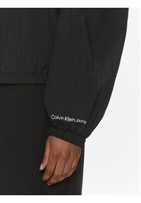 Calvin Klein Jeans Wiatrówka Logo J20J223353 Czarny Regular Fit. Kolor: czarny. Materiał: syntetyk #6